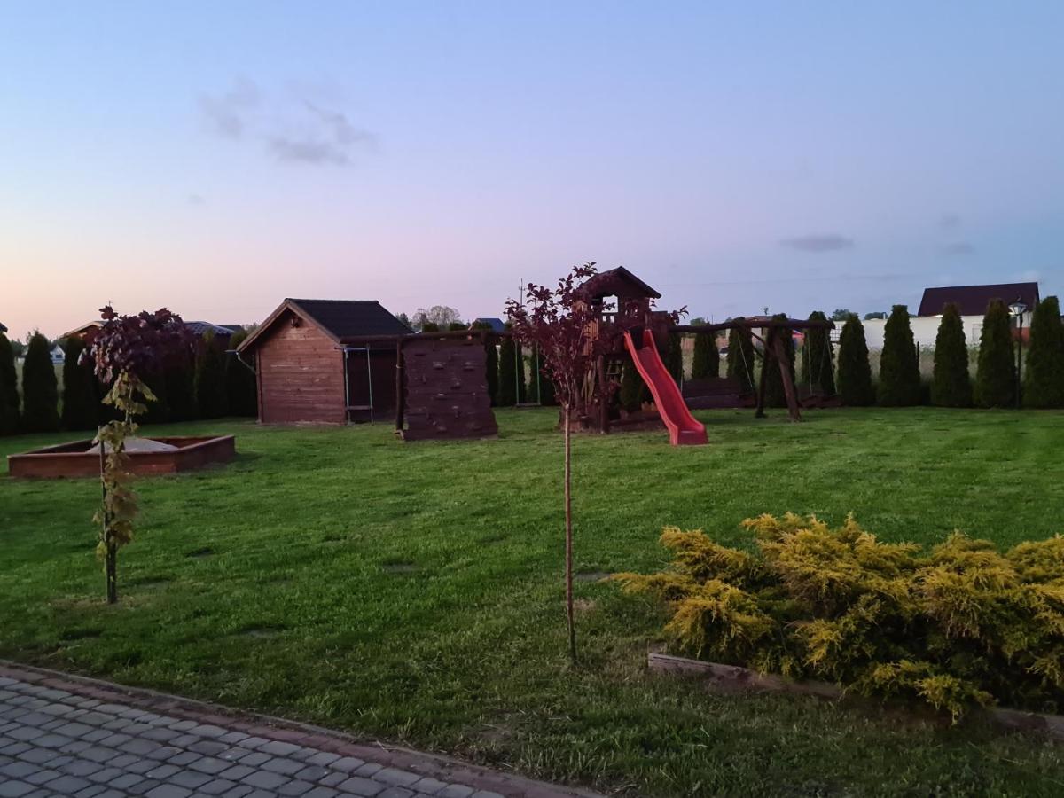 Letniskowe Poranek Lodge